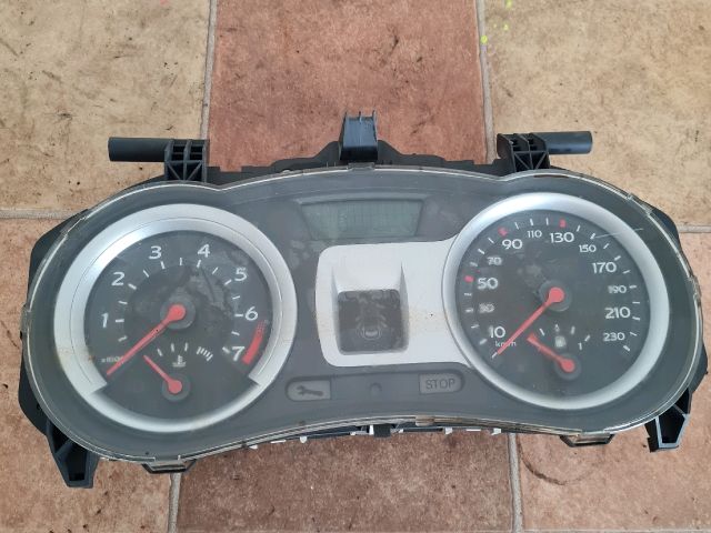 bontott RENAULT CLIO III Kilométeróra