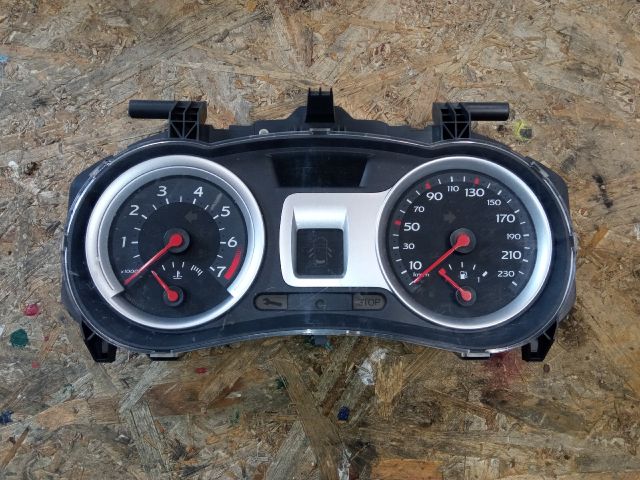 bontott RENAULT CLIO III Kilométeróra