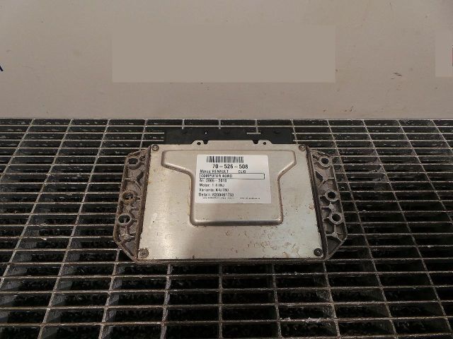 bontott RENAULT CLIO III Motorvezérlő