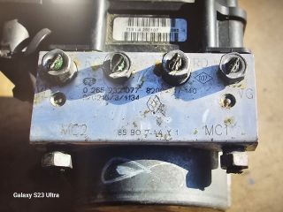 bontott RENAULT CLIO III ABS Kocka