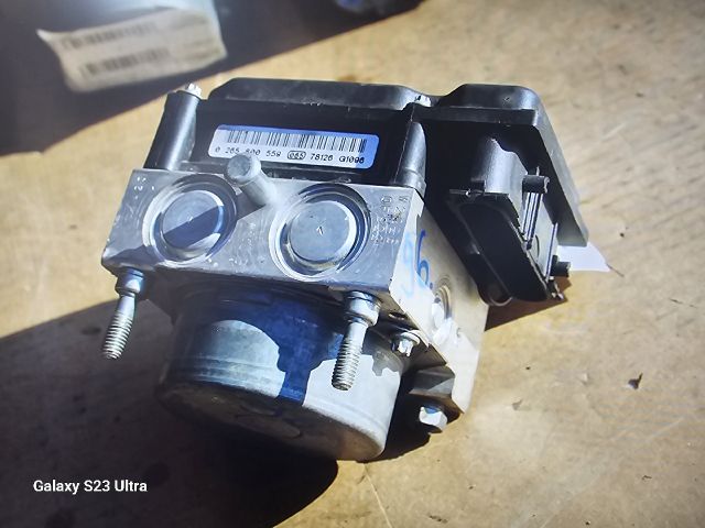 bontott RENAULT CLIO III ABS Kocka