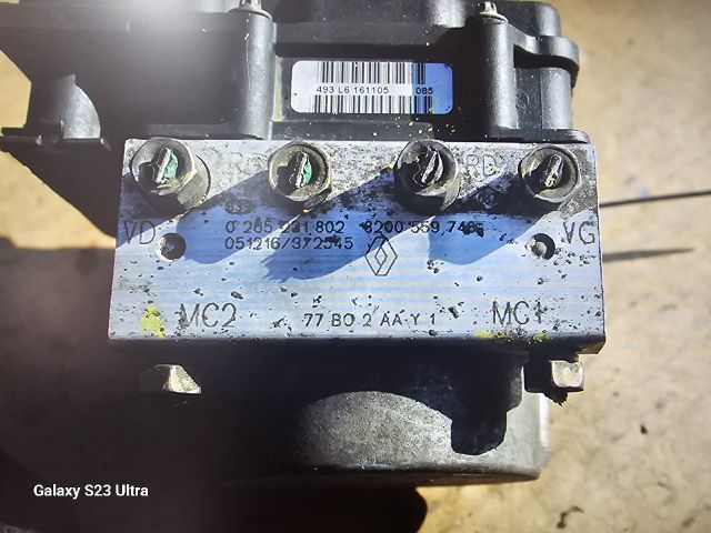 bontott RENAULT CLIO III ABS Kocka