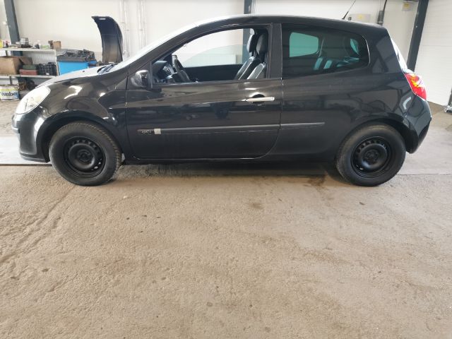 bontott RENAULT CLIO III Bal első Fékkengyel