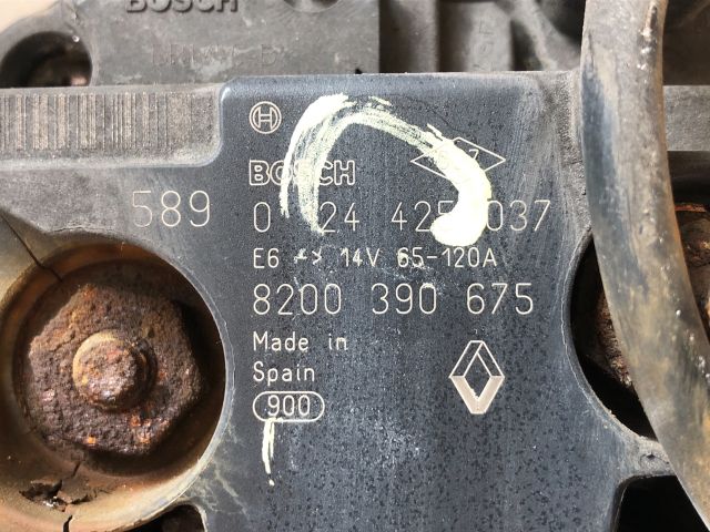 bontott RENAULT CLIO III Generátor