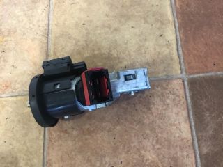 bontott RENAULT CLIO III Gyújtáskapcsoló Házzal