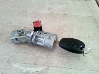 bontott RENAULT CLIO III Gyújtáskapcsoló