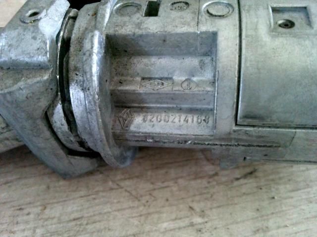 bontott RENAULT CLIO III Gyújtáskapcsoló