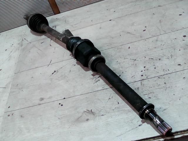 bontott RENAULT CLIO III Jobb Féltengely