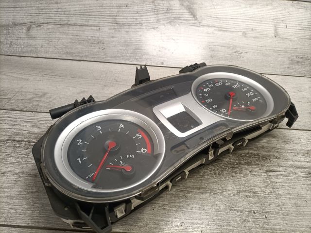 bontott RENAULT CLIO III Kilométeróra