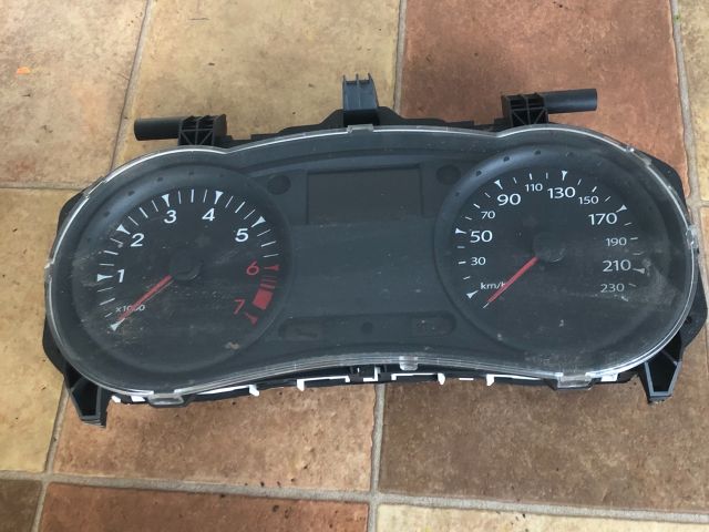 bontott RENAULT CLIO III Kilométeróra