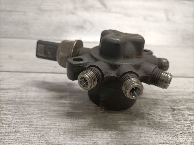 bontott RENAULT CLIO III Közösnyomócső