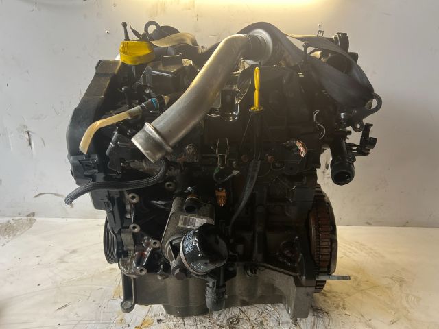 bontott RENAULT CLIO III Motor (Fűzött blokk hengerfejjel)