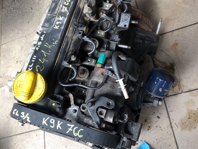 bontott RENAULT CLIO III Motor (Fűzött blokk hengerfejjel)