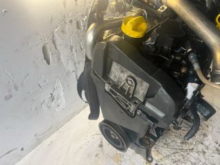 bontott RENAULT CLIO III Motor (Fűzött blokk hengerfejjel)