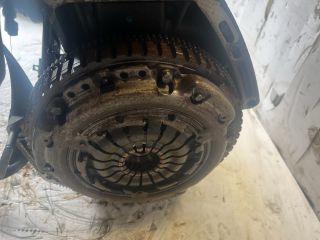 bontott RENAULT CLIO III Motor (Fűzött blokk hengerfejjel)