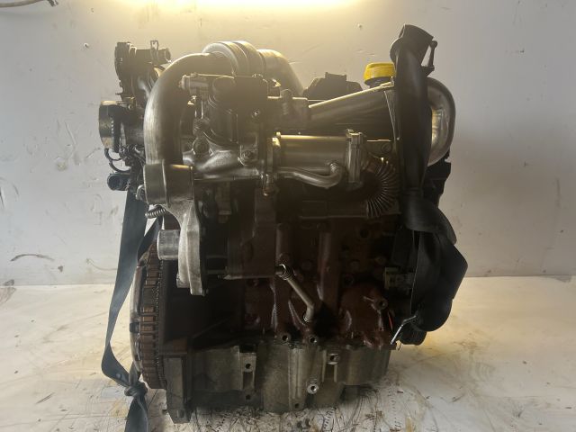 bontott RENAULT CLIO III Motor (Fűzött blokk hengerfejjel)