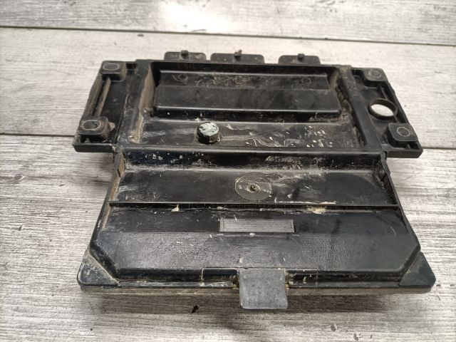 bontott RENAULT CLIO III Motorvezérlő