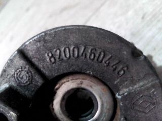 bontott RENAULT CLIO III Szíjfeszítő Görgő