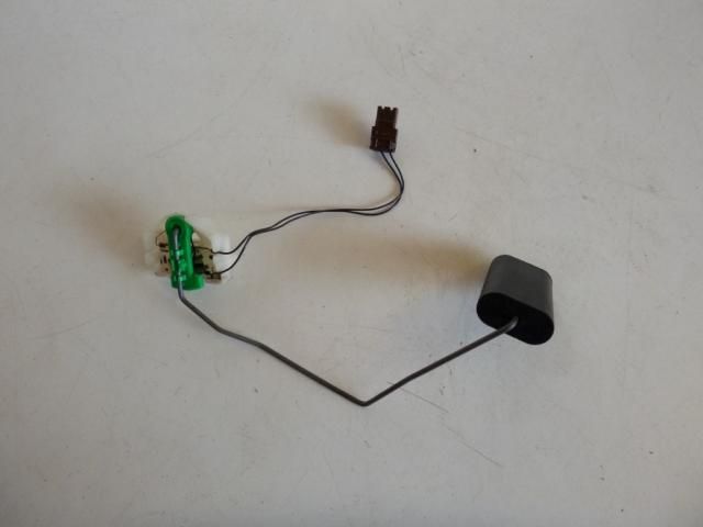 bontott RENAULT CLIO III Üzemanyagszint Jeladó