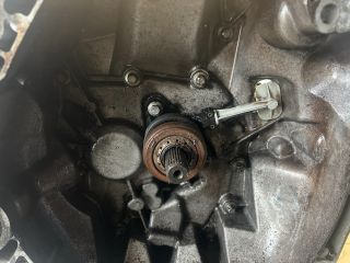 bontott RENAULT CLIO III Váltó (Mechanikus)