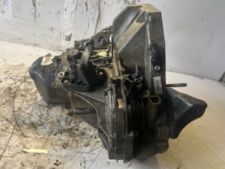 bontott RENAULT CLIO III Váltó (Mechanikus)