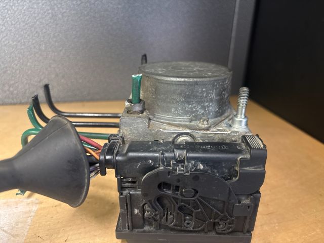 bontott RENAULT CLIO III ABS Kocka