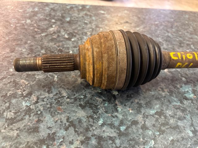 bontott RENAULT CLIO III Bal Féltengely