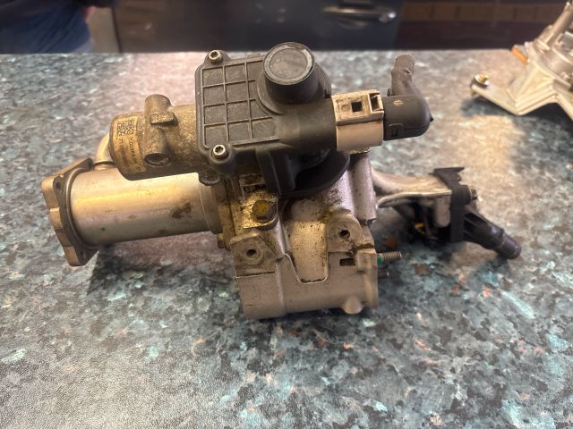 bontott RENAULT CLIO III EGR / AGR Vákum Szelep