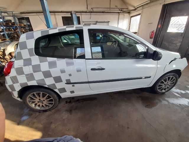 bontott RENAULT CLIO III Jobb Féltengely