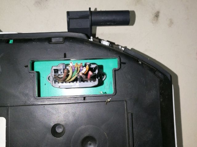 bontott RENAULT CLIO III Kilométeróra