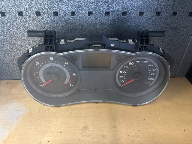 bontott RENAULT CLIO III Kilométeróra