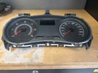 bontott RENAULT CLIO III Kilométeróra