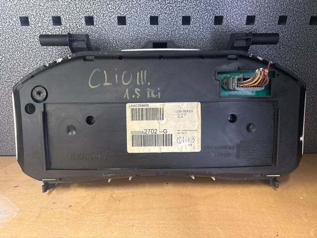 bontott RENAULT CLIO III Kilométeróra