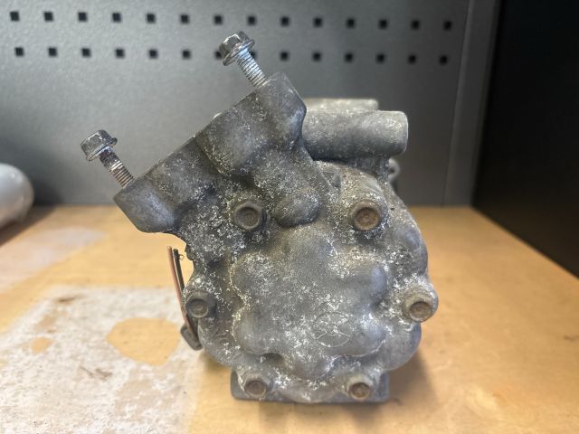 bontott RENAULT CLIO III Klímakompresszor