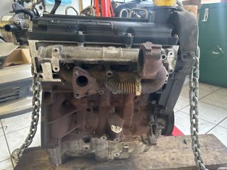 bontott RENAULT CLIO III Komplett Motor (Segédberendezésekkel)