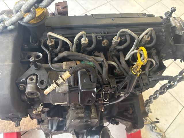 bontott RENAULT CLIO III Komplett Motor (Segédberendezésekkel)