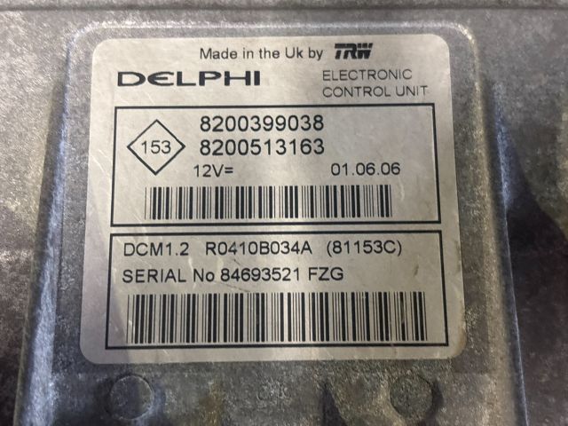 bontott RENAULT CLIO III Motorvezérlő