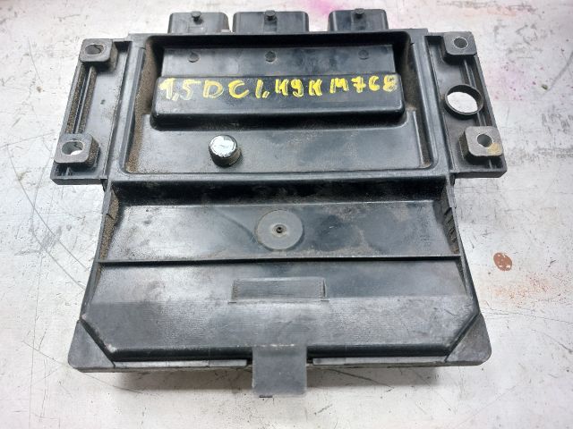 bontott RENAULT CLIO III Motorvezérlő