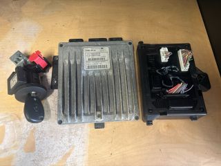 bontott RENAULT CLIO III Motorvezérlő