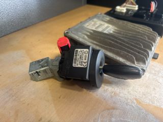 bontott RENAULT CLIO III Motorvezérlő