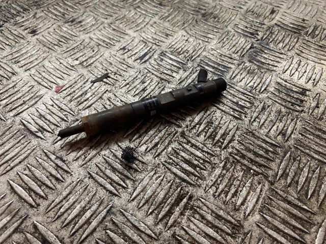 bontott RENAULT CLIO III Porlasztó (1 db)