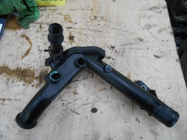 bontott RENAULT CLIO III Vízcső