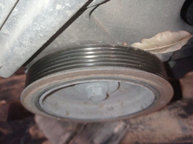 bontott RENAULT CLIO III Főtengely Szíjtárcsa