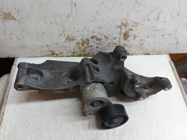 bontott RENAULT CLIO III Generátor Tartó Bak