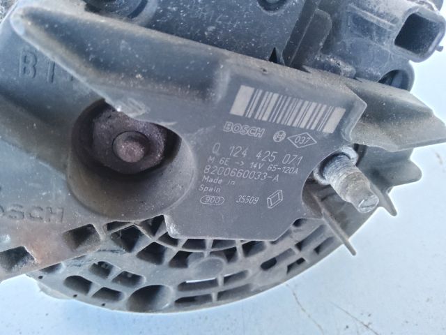 bontott RENAULT CLIO III Generátor