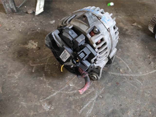 bontott RENAULT CLIO III Generátor