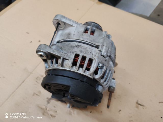 bontott RENAULT CLIO III Generátor