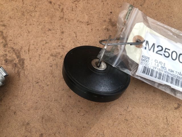 bontott RENAULT CLIO III Gyújtáskapcsoló Házzal