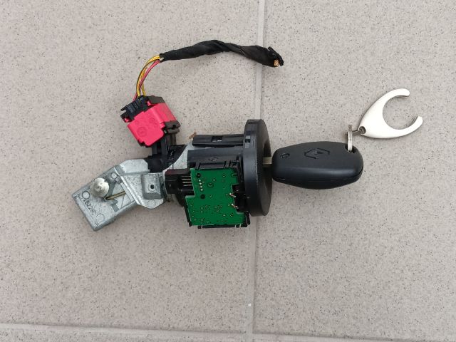 bontott RENAULT CLIO III Gyújtáskapcsoló Házzal