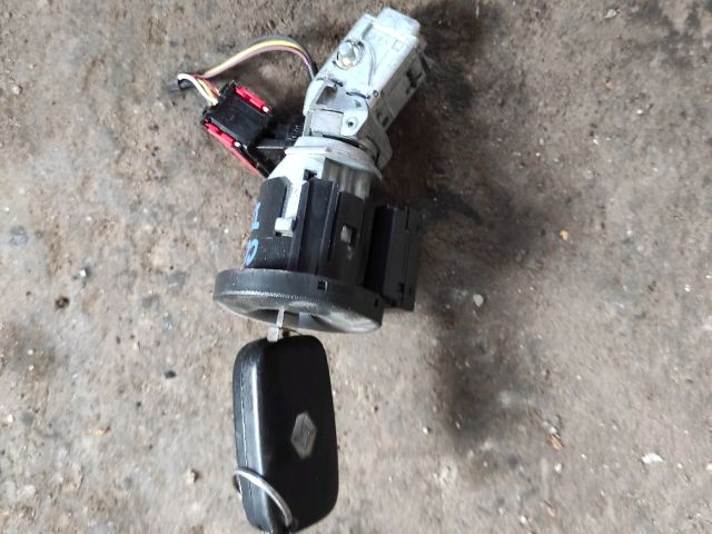 bontott RENAULT CLIO III Gyújtáskapcsoló